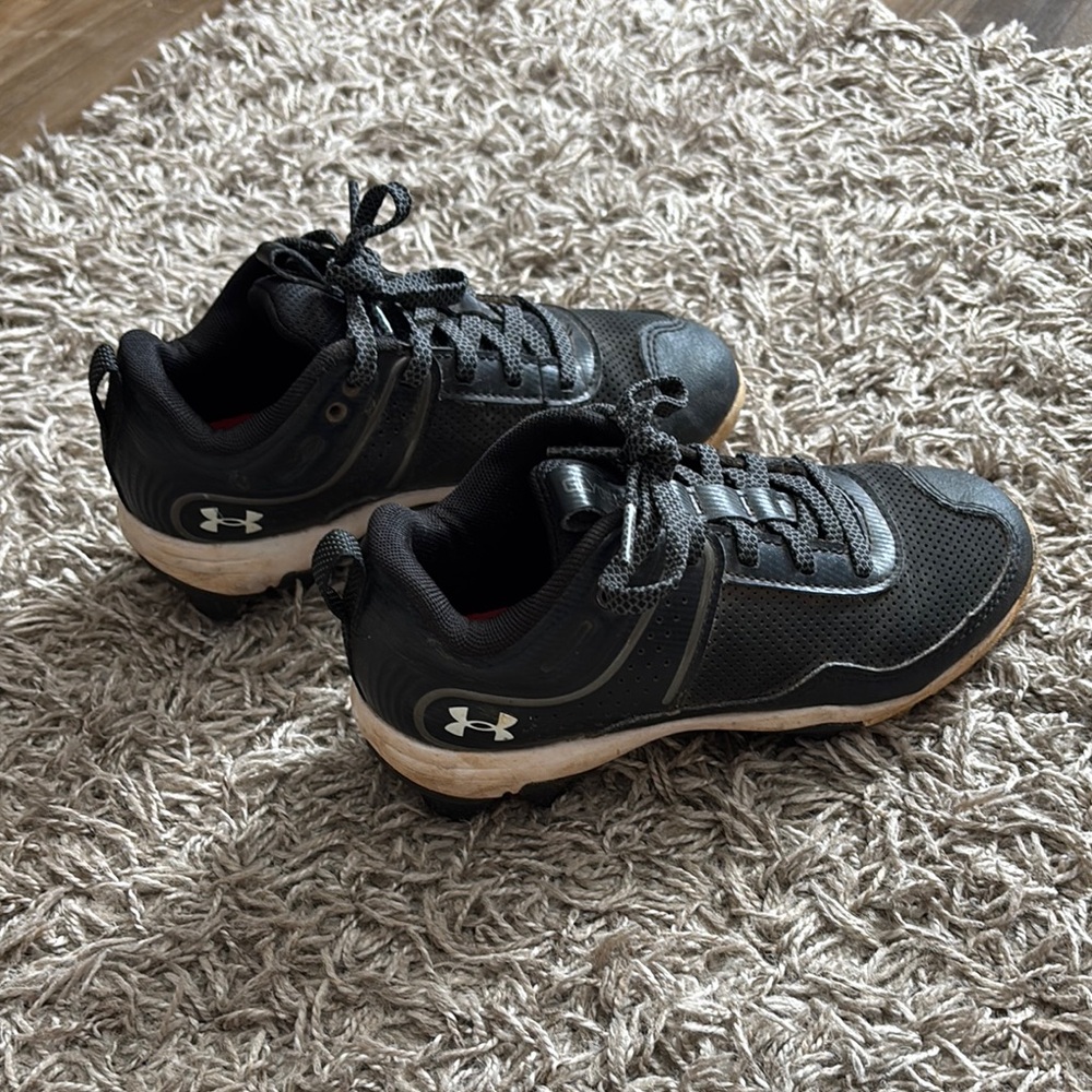Under Armour Black Athletic